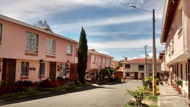 LOTE EN VENTA QUINTAS DE SAN ÁNGEL RIONEGRO