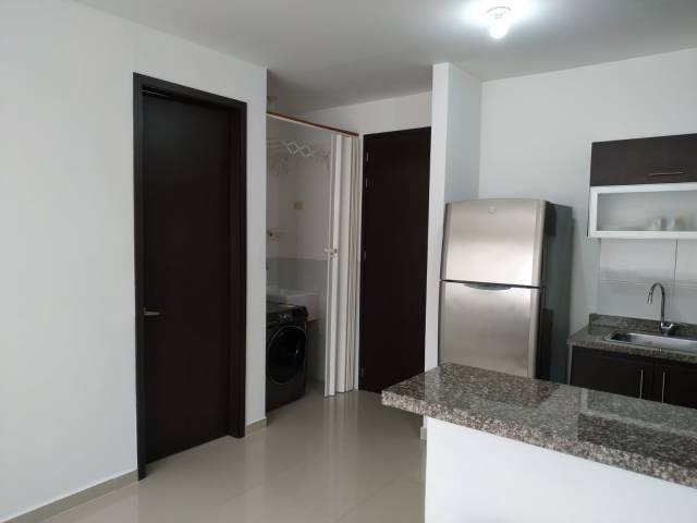 APTO AMOBLADO EN BARRIO EL PRADO PARA EJECUTIV@ O PAREJA ,CON GARAJE PRIVADO , EXCELENTE ZONA DE BARRANQUILLA