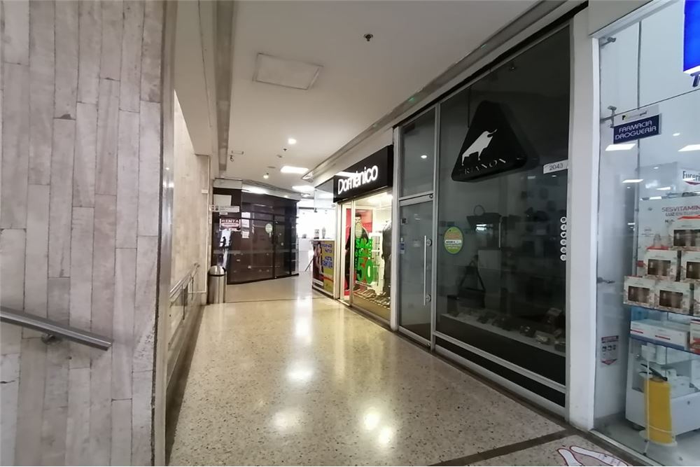 SE VENDE LOCAL EN GALERIAS BOGOTA