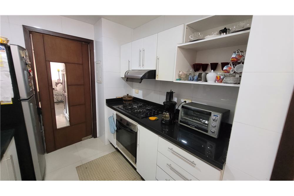 EN VENTA APARTAMENTO CERCA  AL VIVA BARRANQUILLA