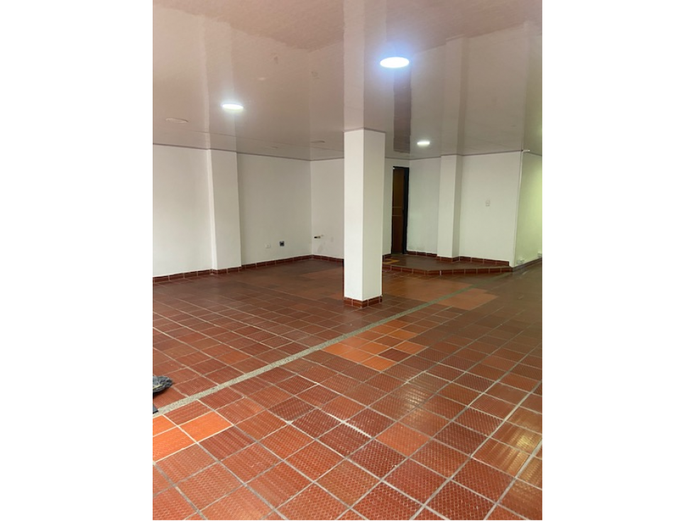 Arriendo Local La estrada