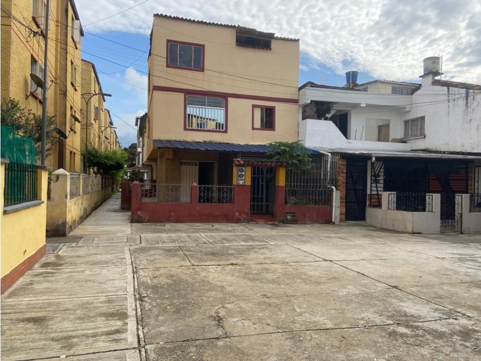 VENTA PERMUTA CASA CIUDAD BOLIVAR REAL DE MINAS BUCARAMANGA COD:313