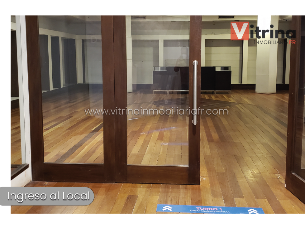 Vitrina inmobiliaria vende hermoso Local en CC Andino