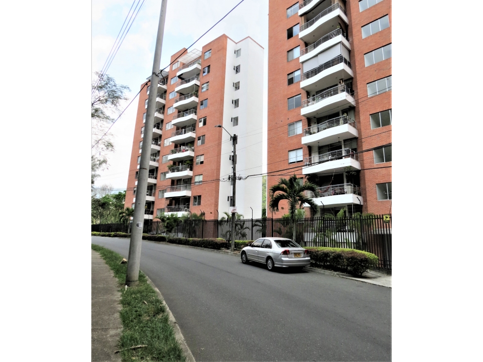 En Venta Apartamento Montefiori Aguacatal