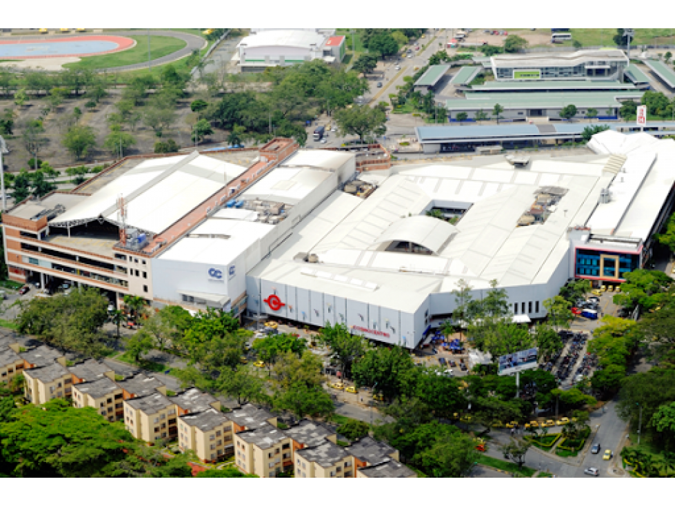 Alquila área de 432.30 m2 ubicado en el Piso 2, C.C. Cosmocentro.
