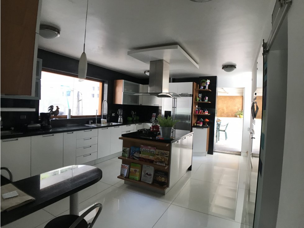 CASA EN VENTA Y/O ARRIENDO EN BOCAGRANDE CARTAGENA