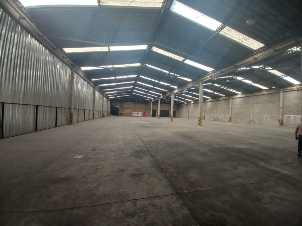 BODEGA EN ARRIENDO VIA FUNZA, PARQUE INDUSTRIAL