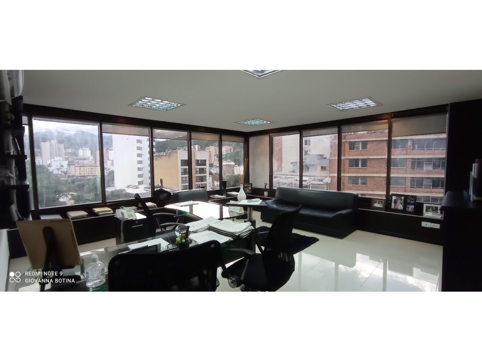 VENTA OFICINA EN EDIFICIO TORRE DE CALI