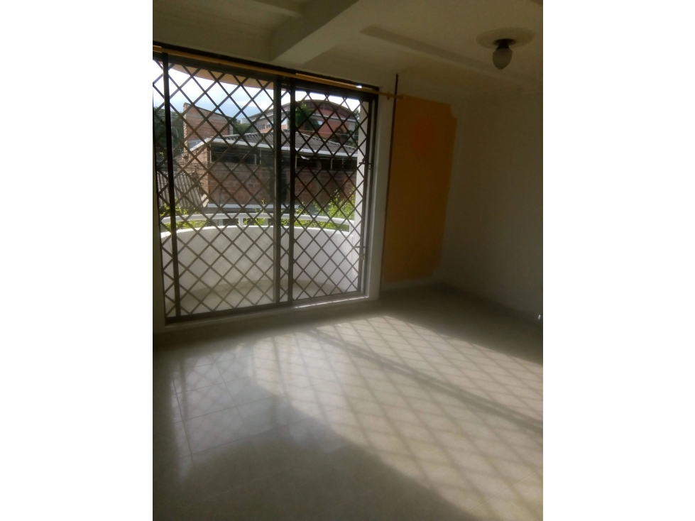 Venta de Apartamento en Alferez Real, Sur de Cali 9475.