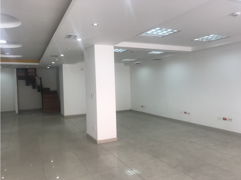 ARRIENDO  LOCAL COMERCIAL NORTE DE BOGOTÁ LAGO