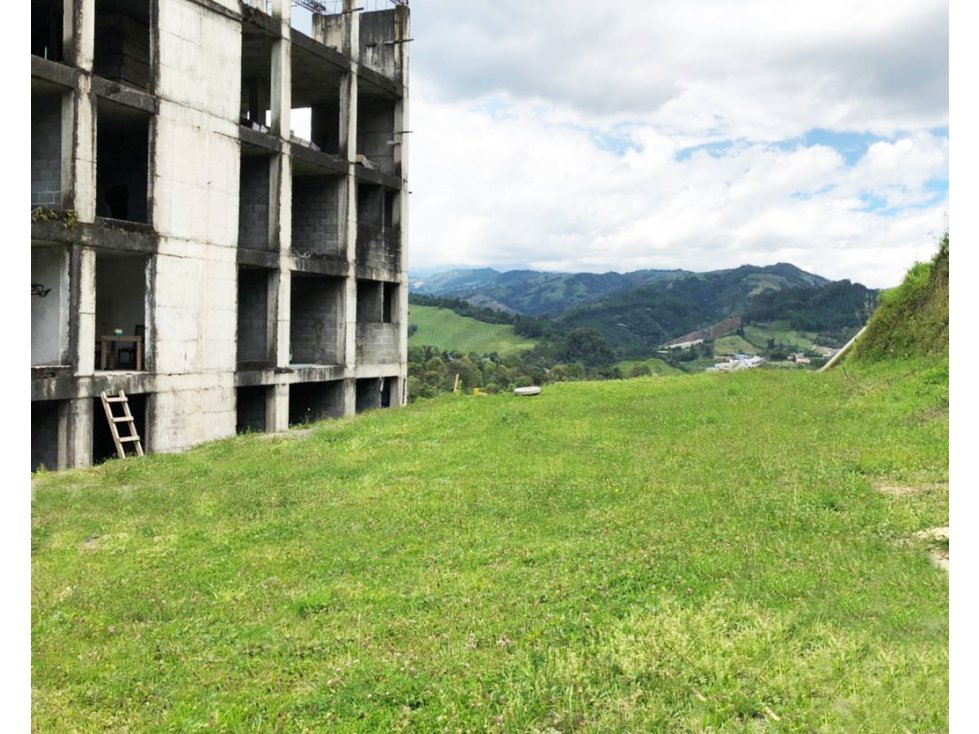 LOTE URBANO CON LICENCIA NORTE MANIZALES 4326