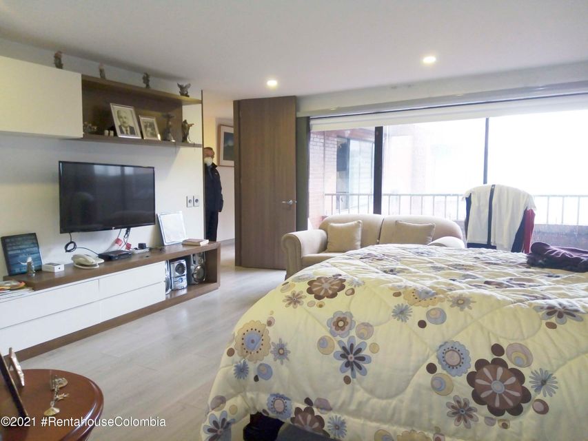 Apartamento en  Chico(Bogota) FRN:22-279