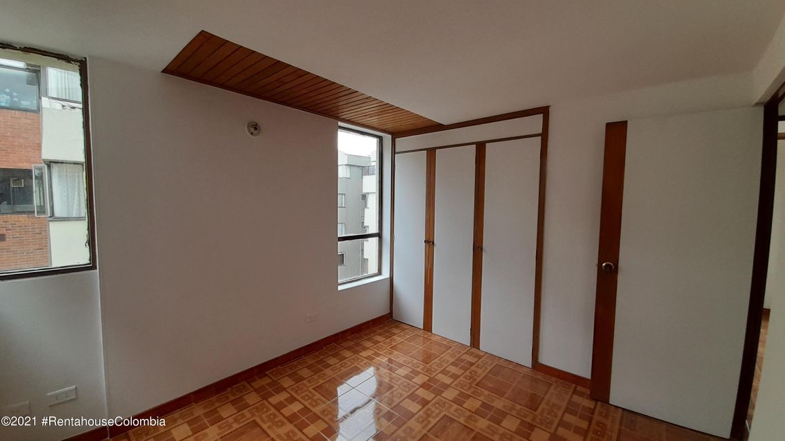 Apartamento en  Granada Norte CO: 22-1351