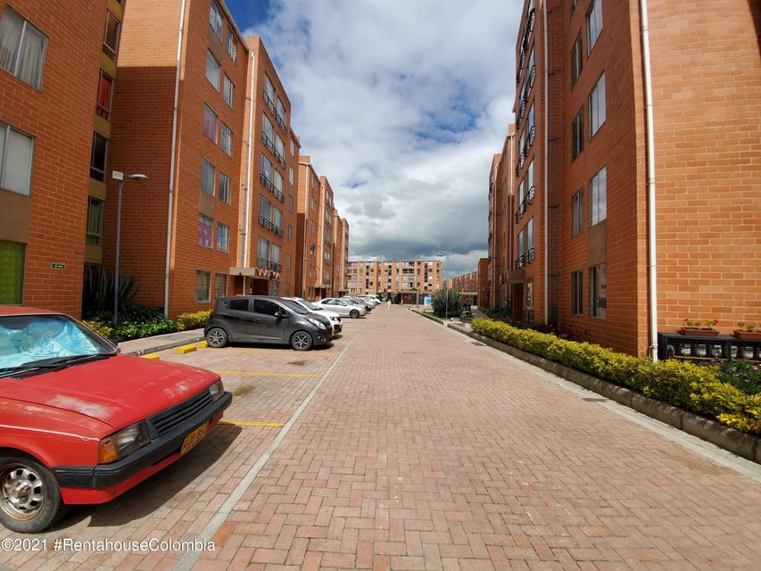 Vendo Apartamento en  Ciudad Verde C.O  22-1676