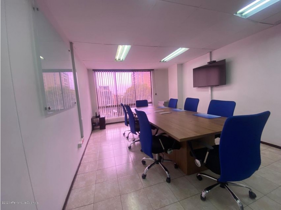 Vendo Comercial en  La Porciuncula C.C 22-1115