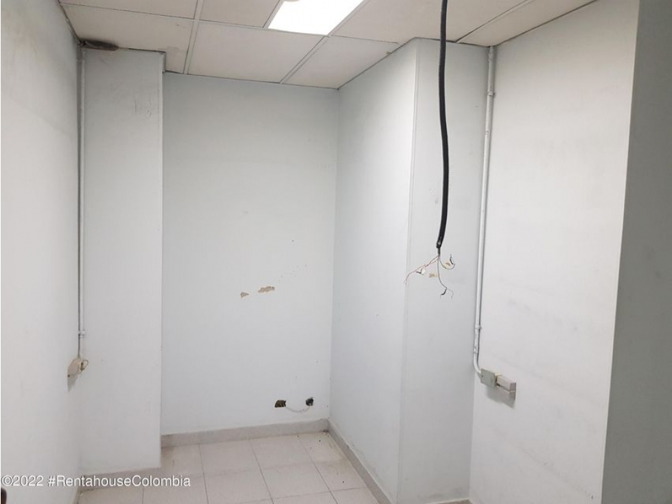 Comercial en  Santa Lucia(Neiva) RAH CO: 22-2634