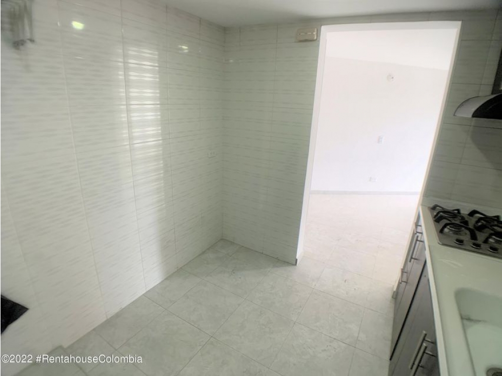 Apartamento en  Ciudad Bolivar RAH CO: 23-807