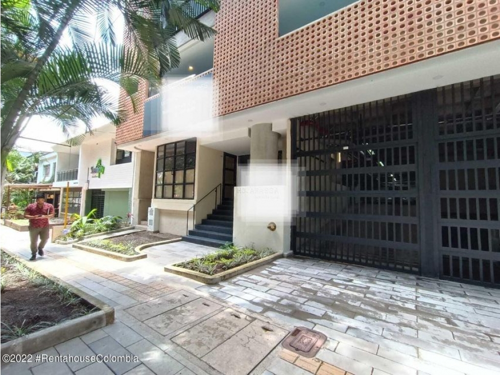 Comercial en  Laureles(Medellin) RAH CO: 23-1538