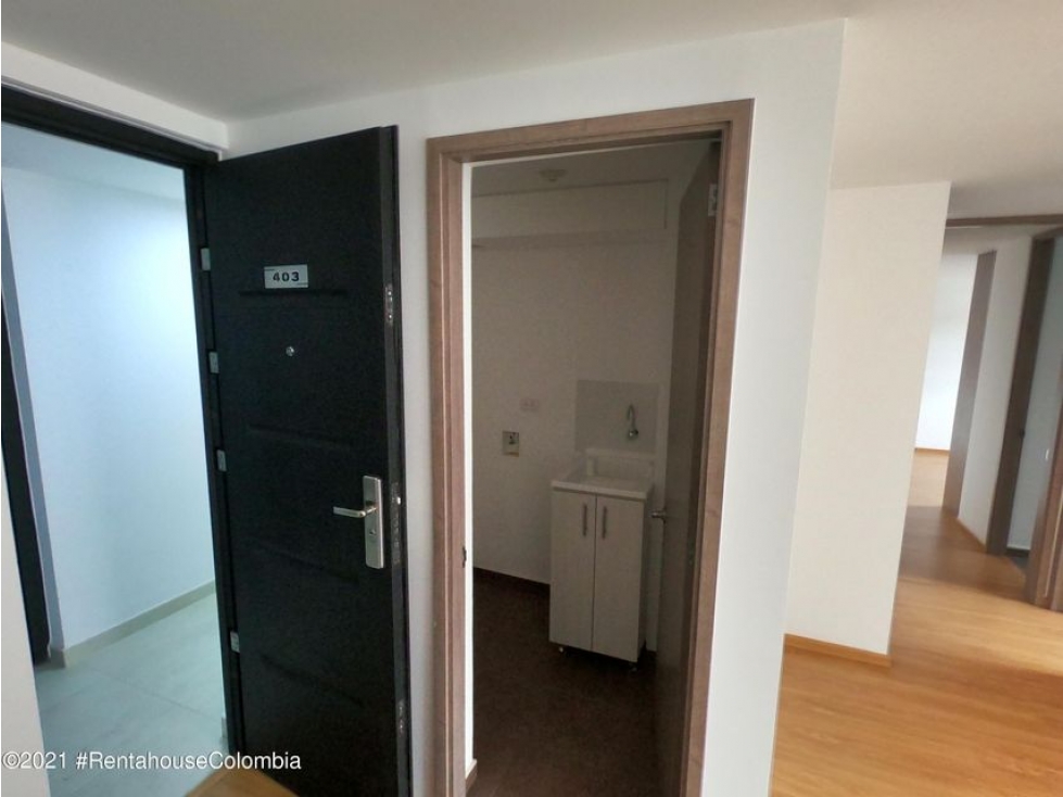 Apartamento en  San Antonio Norte RAH CO: 23-1138