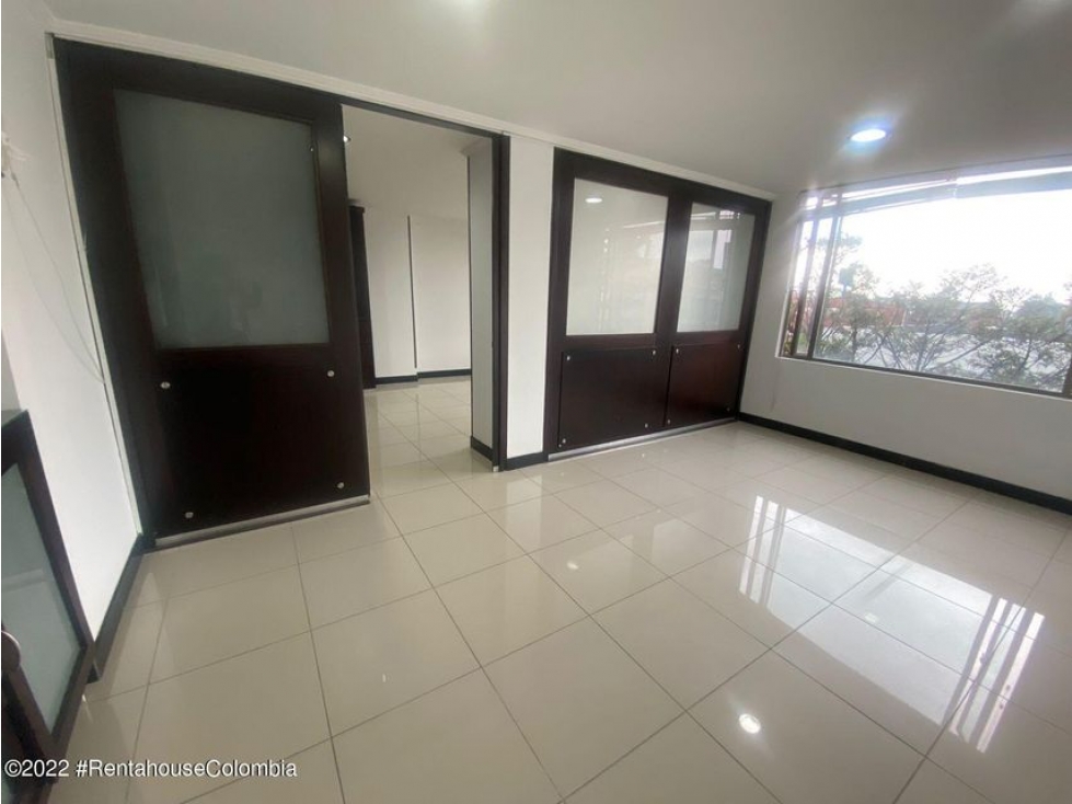 Vendo Comercial en  El Lago(Bogota)S.G. 23-784