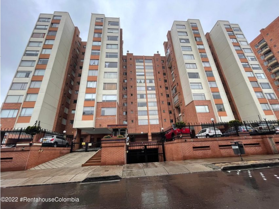 Apartamento en  Colina Campestre RAH CO: 23-131