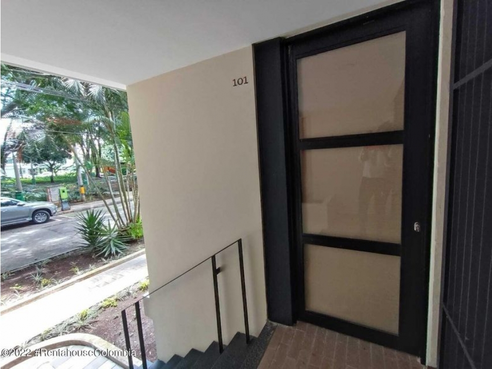 Comercial en  Laureles(Medellin) RAH CO: 23-1538