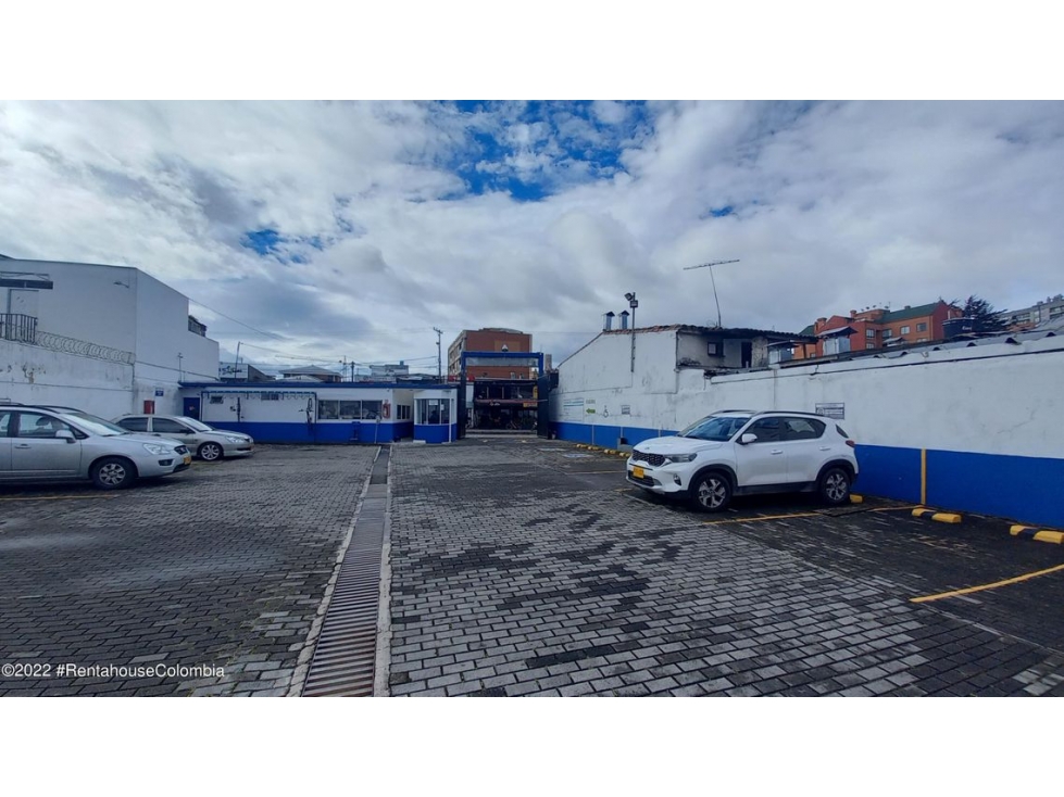 Comercial en  El Contador(Bogota) RAH CO: 23-1871