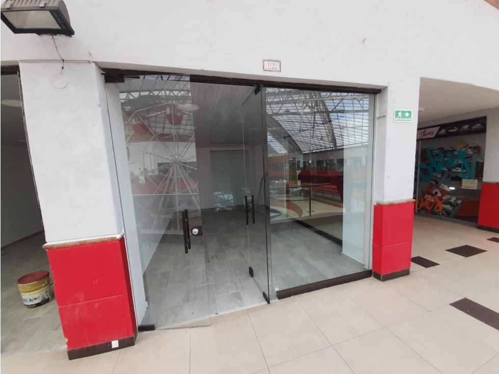 ARRIENDO LOCALES COMERCIALES EN CC UNISUR