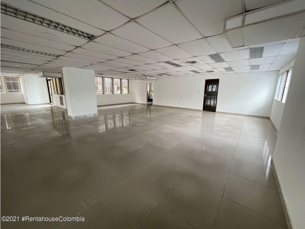 Comercial en  Centro(Bucaramanga) RAH CO: 23-1073