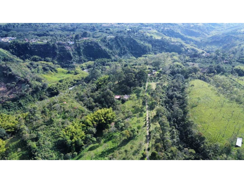 Finca para la venta en pasto, excelente topografia, 3 vías de ingreso