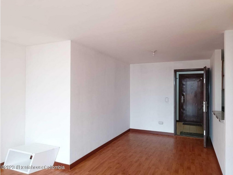 Apartamento en  Trebol(Mosquera) RAH CO: 24-125