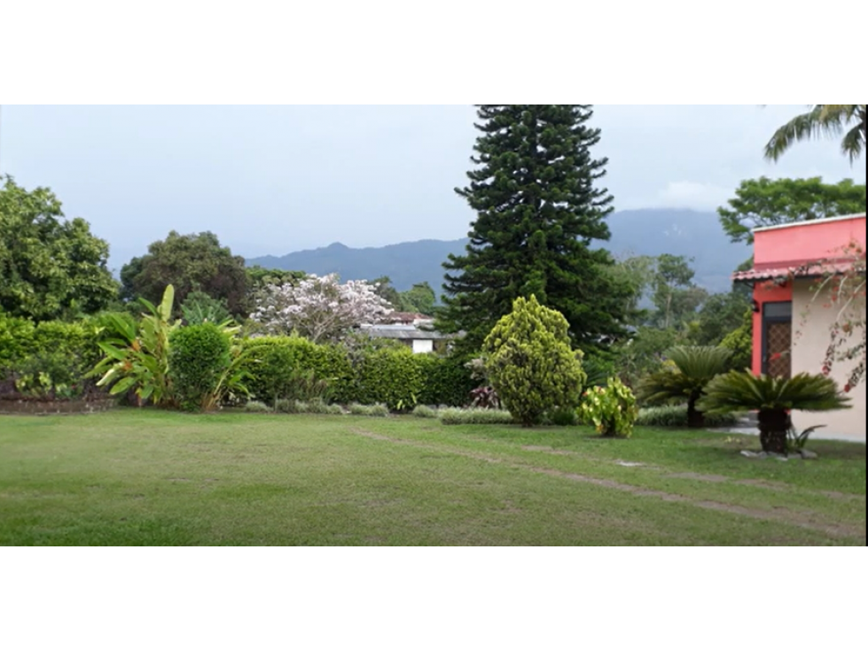 CASA DE 6 HABITACIONES EN QUINDIO 5586