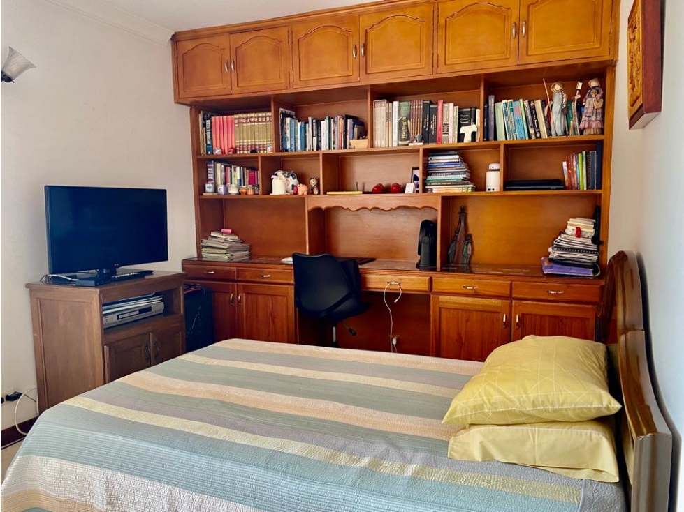 VENDO APARTAMENTO EN SURAMERICANA CERCA AL EXITO DE COLOMBIA