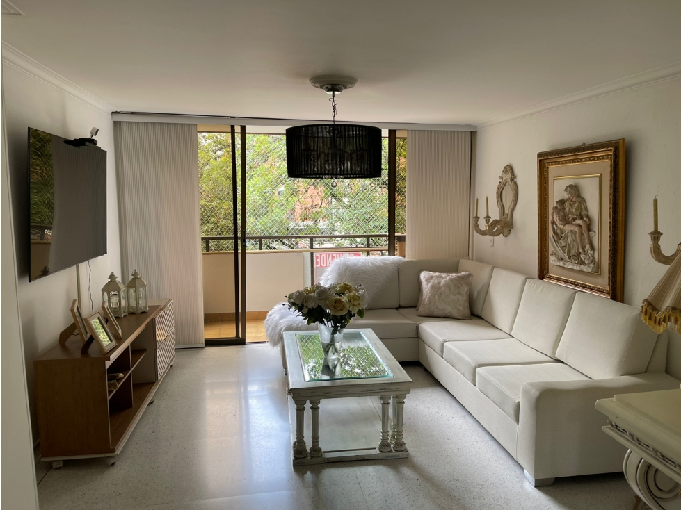 VENTA DE HERMOSO Y AMPLIO APARTAMENTO EN ZUÑIGA