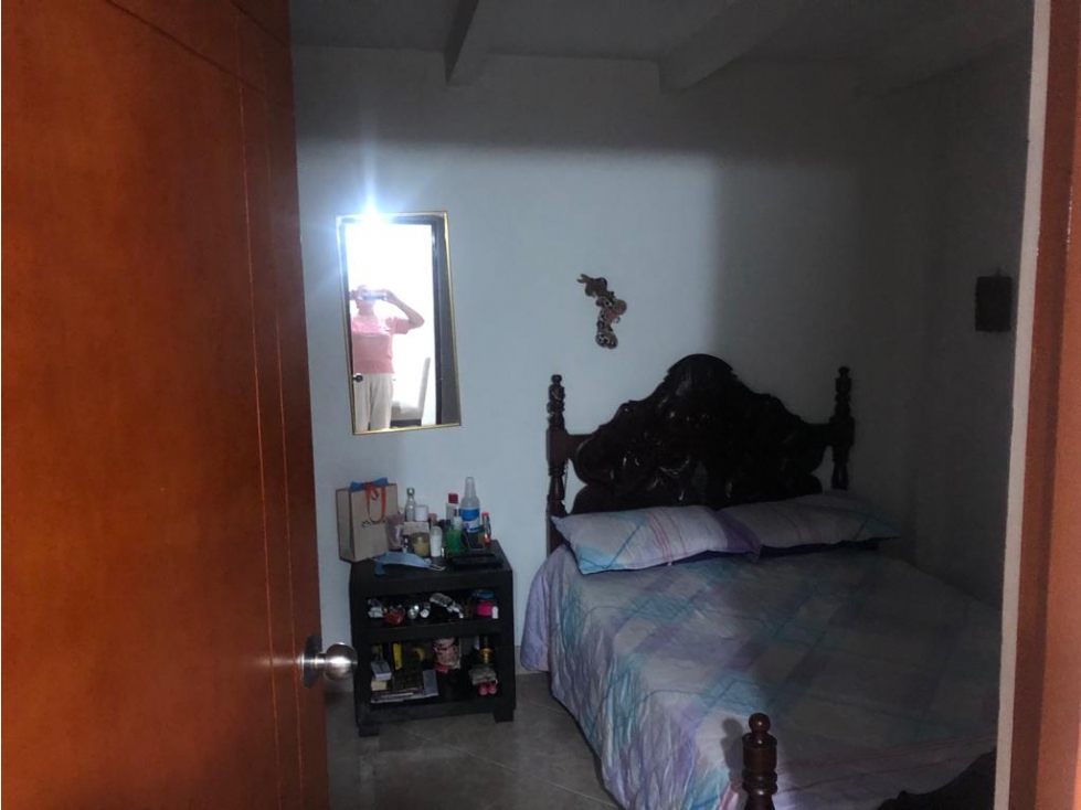 CASA UNIFAMILIAR PRIMER PISO EN VENTA YARUMITO