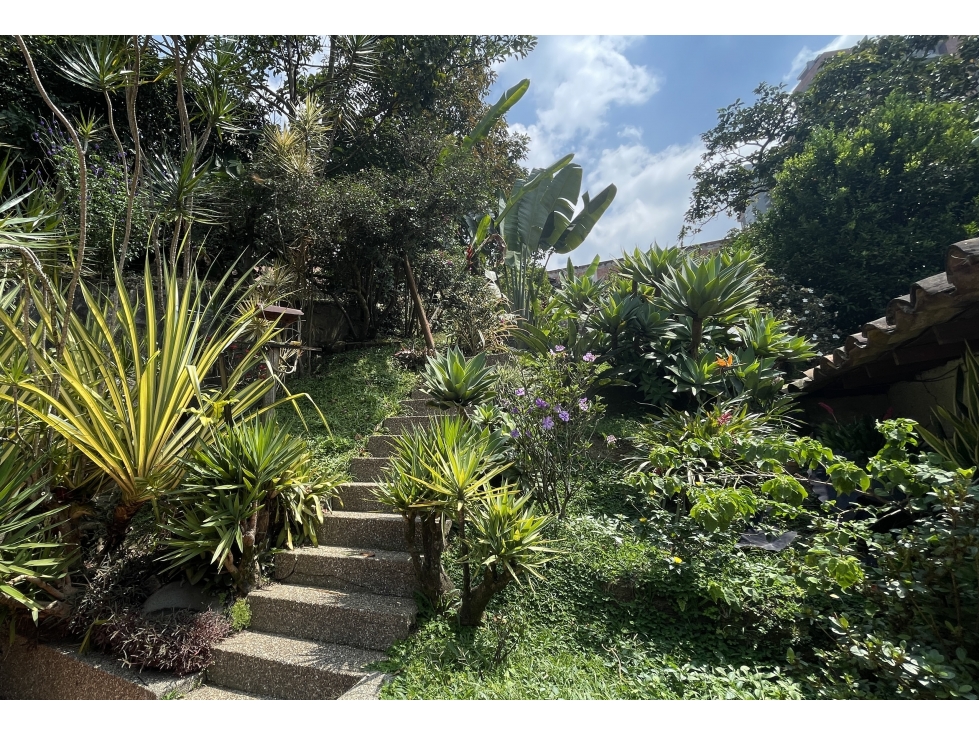 LOTE O CASA EN VENTA ENVIGADO ZUÑIGA PARTE ALTA