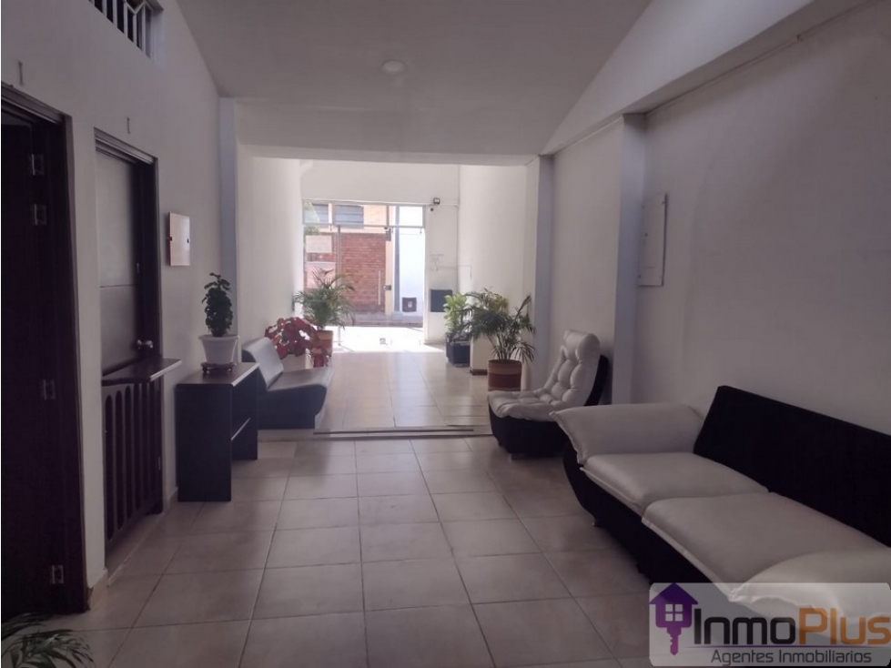 ARRIENDO CASA COLONIAL EN EL BARRIO GARCIA ROVIRA