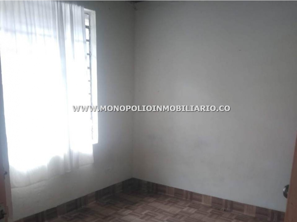 CASA BIFAMILIAR EN VENTA - SECTOR ALTAVISTA, BELEN COD: 23994