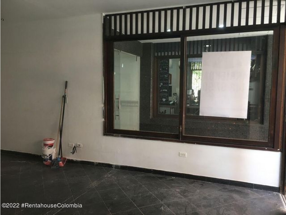 Local Comercial en Venta en Suramerica, Antioquia 22-1799 C.O