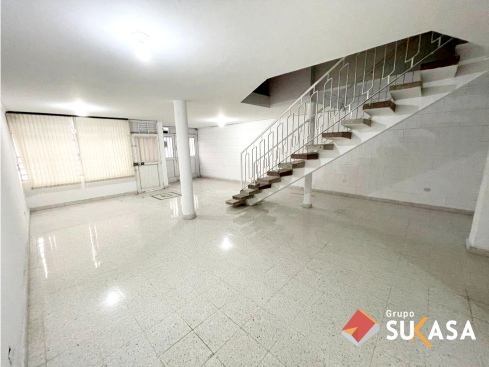 ARRIENDO CASA COMERCIAL SECTOR AV CIRCUNVALAR PEREIRA RISARALDA