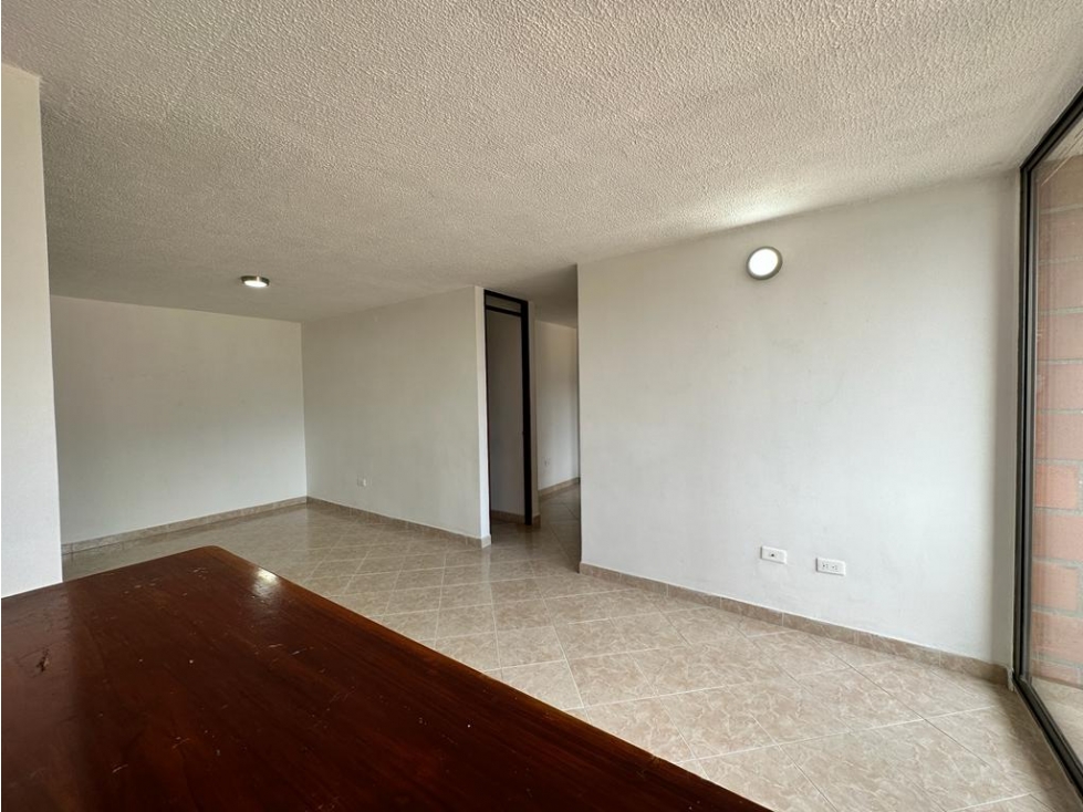 Venta apartamento en Envigado por el Hospital Manuel Uribe Angel.