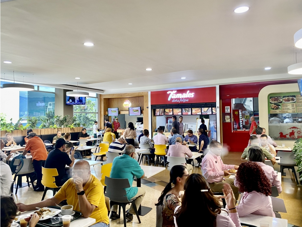 Local de Comidas en Premium Plaza