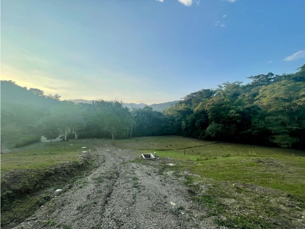 VENTA DE LOTES EN VILLAS DEL ARROYO, VILLETA