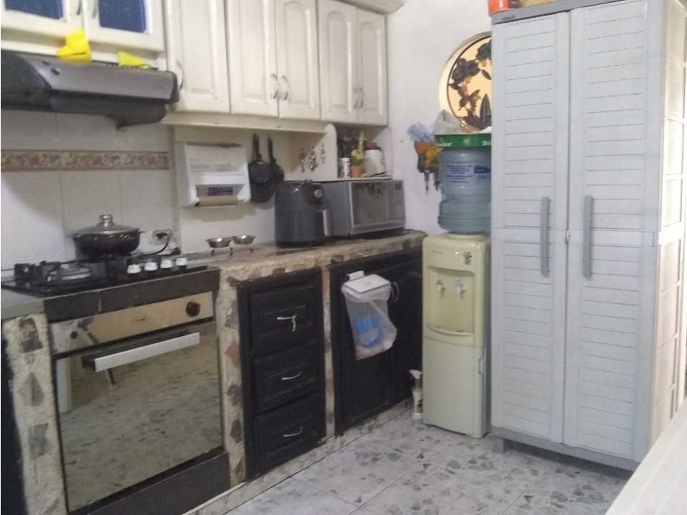 Venta de casa para uso comercial ideal para pensionados  Santa Marta