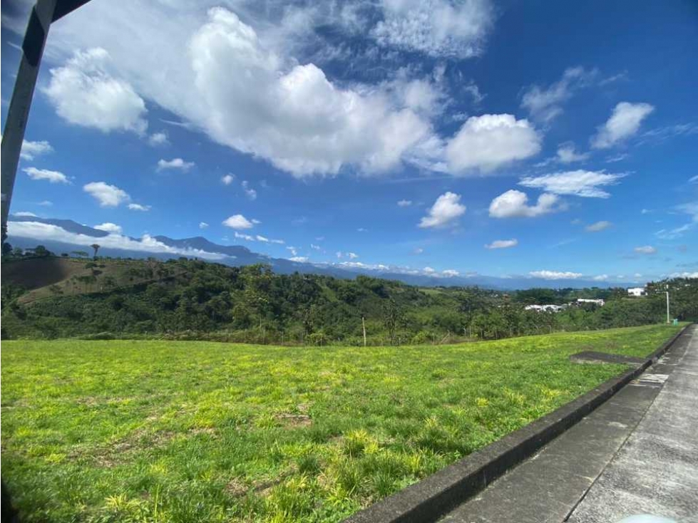 Lote campestre en conjunto cerrado Vía el caimo